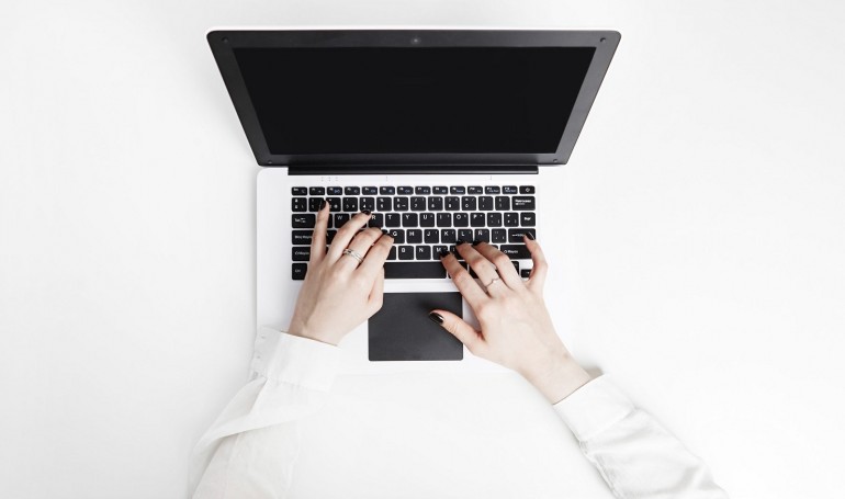 Zakup komputera przenośnego wraz z oprogramowaniem i drukarką